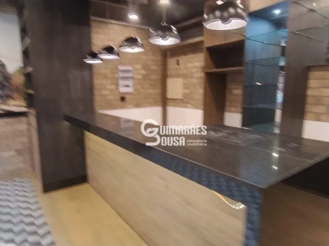 Box/Garagem para alugar por R$ 2.570,00/mês - Centro - Jundiaí/SP