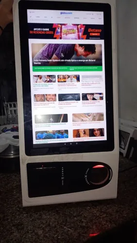 Totem de Auto atendimento Tela de 21,5"