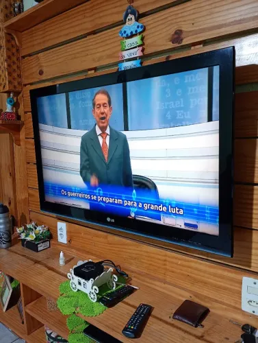 TV 42' polegadas 