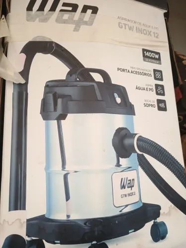 Aspirador de pó e máquina de lavar