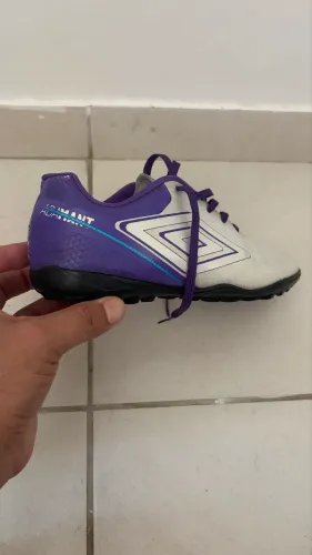 Chuteira Society Umbro tamanho 36