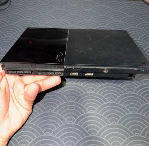 PlayStation 2 Slim