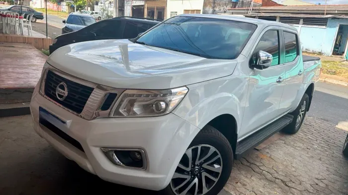 Nissan Frontier XE CD 4X4 2.3 Bi-TB Diesel Aut. 2021