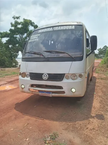 Vende microônibus Fratelli 24 lugares