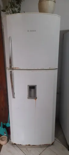 Vendo geladeira frost free boch