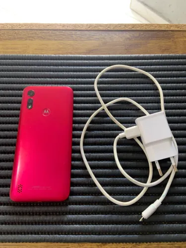 Moto e6i
