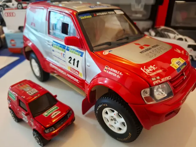 Miniatura 1:18 Mitsubishi Pajero Rally Dakar e 1:58 da Majorette!!! Raridade!!!