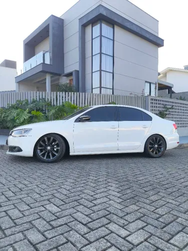 Volkswagen Jetta Comfortline 2.0 T.flex 8V 4P Tipt. 2014