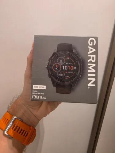 Relogio Garmin Fenix 8 47mm solar Saphira preto novo