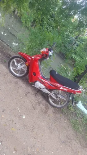 Shineray XY50Q Phoenix 2014-emplacada vermelha, documento digital 2026 pago! R$ 5.000,00