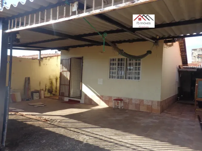 QR 602 Casa com 3 Quartos 2 Banheiros em Samambaia Norte - DF