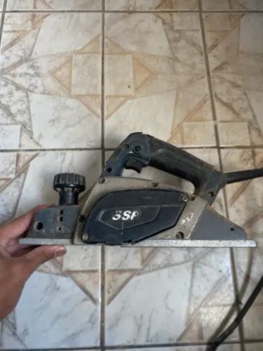 Plaina ssp da makita usada