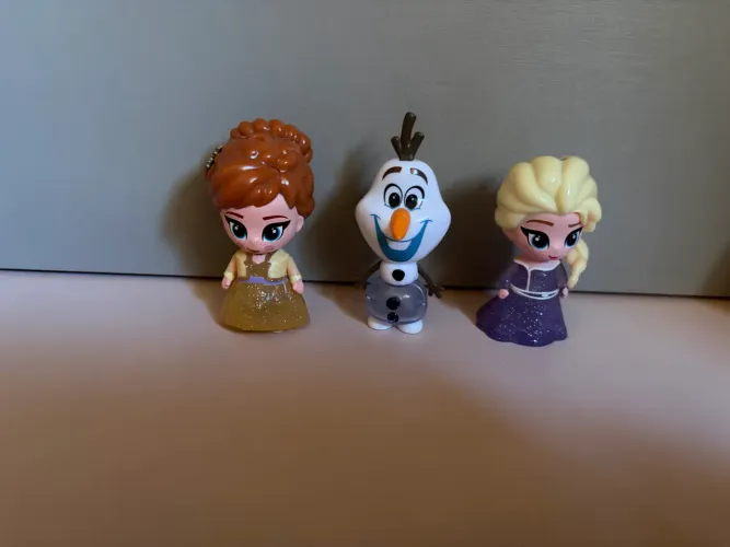 Mini Figuras com Luzes - 7 Cm - Disney - Frozen 2 - Anna, Elsa e Olaf - Fun