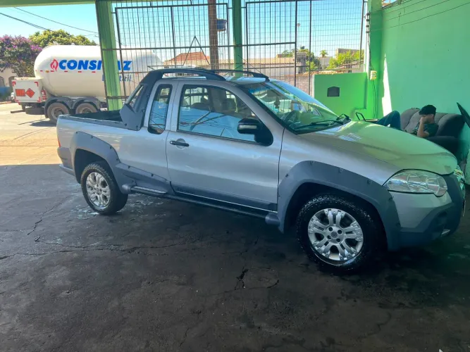 Fiat Strada Adventure 1.8/ 1.8 Locker Flex CE 2010