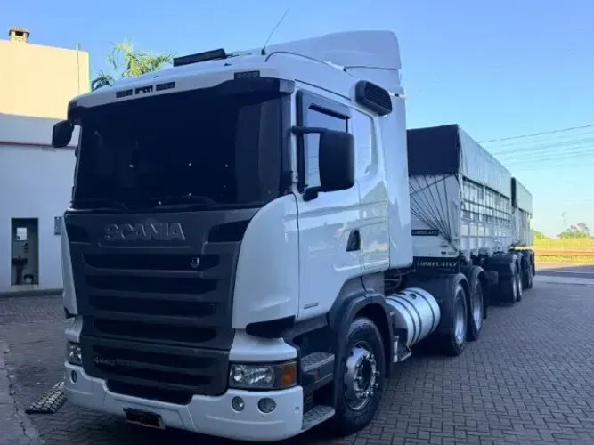 Caminhão Scania R 440 A6X4
