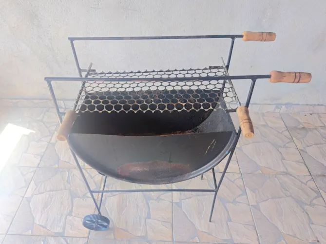 Churrasqueira com rodinha