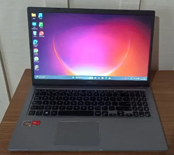 Notebook Asus Vivobook Ryzen 5 3500U / 8GB RAM / 256GB SSD / Windows 11 Original