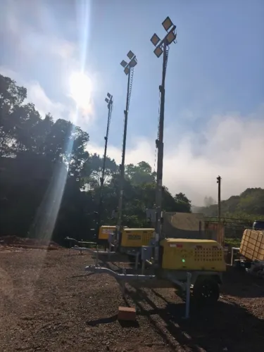 Torre de iluminação a diesel um