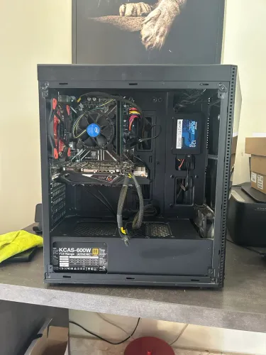     PC Gamer i5 9400F + RX 570 4GB | Roda Valorant, CS2, Fortnite e GTA V