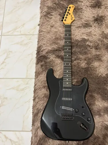 Guitarra Strato Tagima TW 500