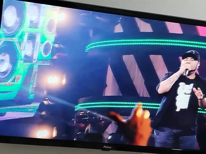 Vendo essa TV Philco de 32 Polegadas, Smart. Funcionando perfeitamente