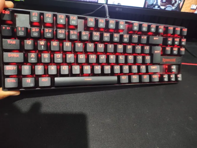 Kit Periféricos Teclado e Mouse Redragon.