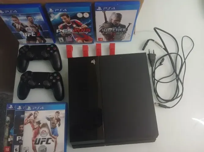 Sony Playstation 4 Ps4 Slim 500gb +2 Controles + 6 Jogos