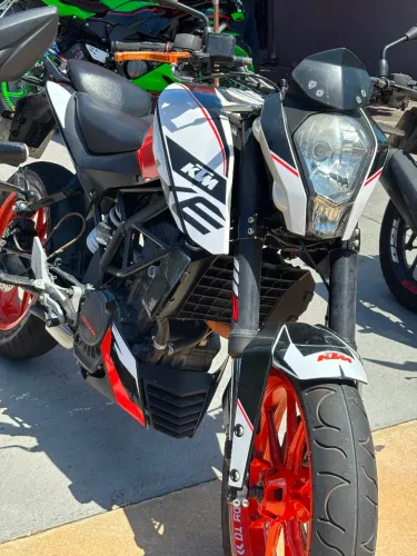 KTM Duque 200