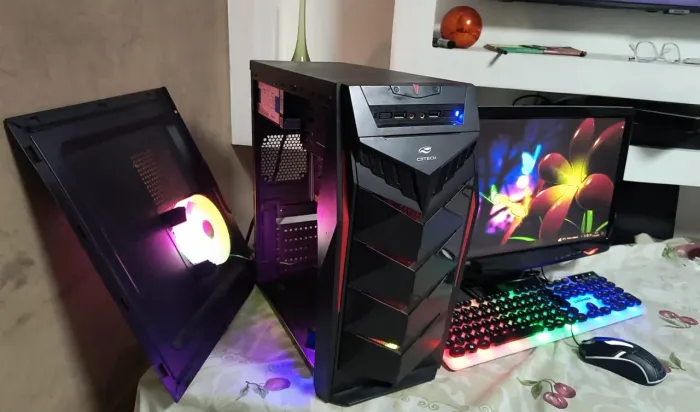 Pc intel Core i7, SSD 240 Gb, Monitor 19 Pol, Memória 6 Gb, Ótimo Estado, Muito Rápido.