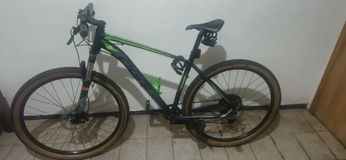 Bicicleta / Bike Oggi Big Wheel 7.2 Aro 29 - tamanho 19