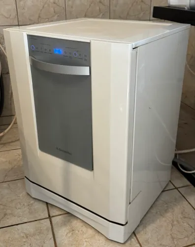 lava Louças Electrolux Blue Touch 14 serviços