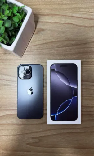 iPhone 16 pro 128 gb impecável