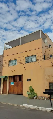 Aluga apartamento no bairro Araes 