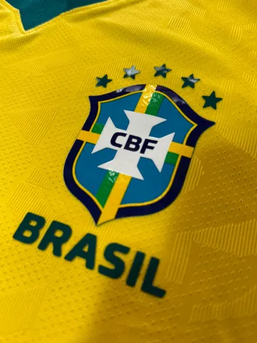 Camisa Brasil Amarela 2026 - Nova - Tamanhos P e M
