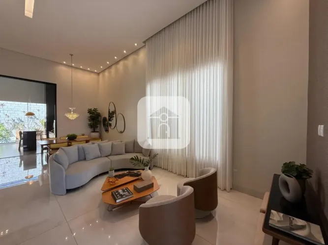 Casa para locação no bairro Shopping Park