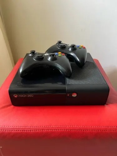 XBOX 360 SLIM DESBLOQUEADO - ESTÁ SEM FONTE MAS ESTÁ FUNCIONANDO!!