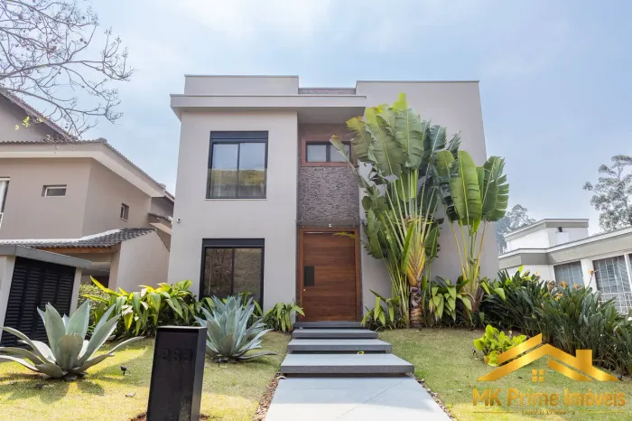 Casa Contemporânea de Alto Padrão no Villa Solaia Residencial