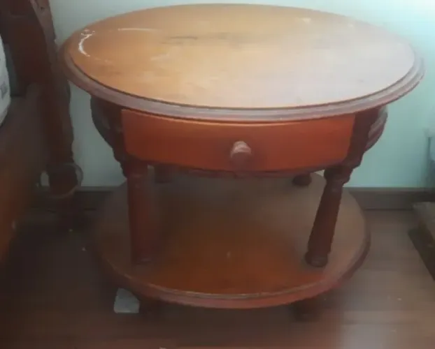 Par de criados mudos antigos em madeira de lei maciça 50cm larg