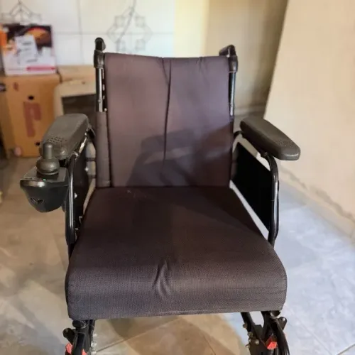 Cadeira De Rodas Motorizada Dobrável Comfort LY-EB103S Praxis (Muito Cuidada)