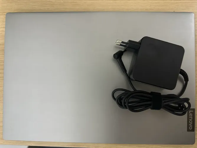 Notebook Lenovo S145