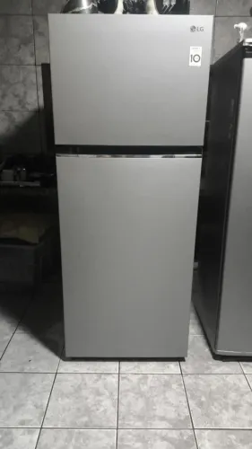 Geladeira LG Frost Free 395L (Ano 2023 / Inverter) - Seminova