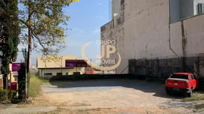 Oportunidade! Terreno em Cond. na Zona Leste/ Aluguel 4.000,00!