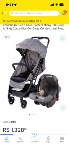 Carrinho com bebê conforto