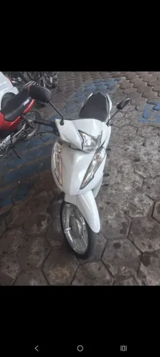 Única dona biz 110