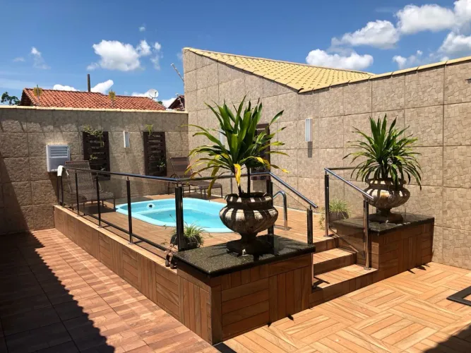 Casa de Alto Padrão em Condomínio Fechado | Piscina, Sauna e Hidromassage