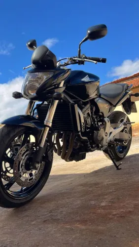 Hornet 2010 VD TR por carro FIN aceito cartão 