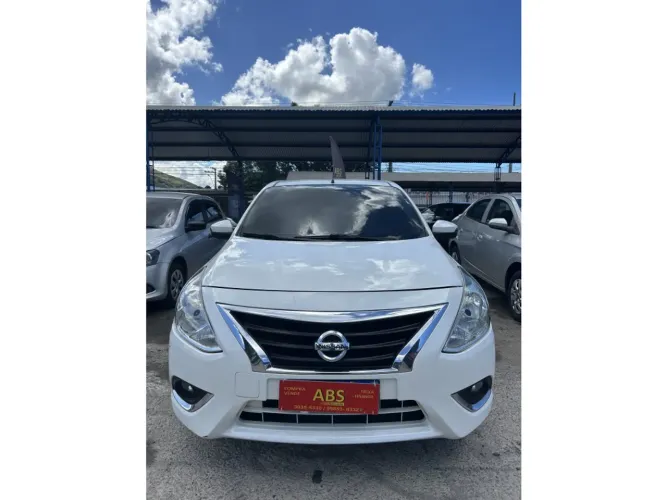 Nissan Versa Unique 1.6 16V Flexstart 4P Aut. 2017