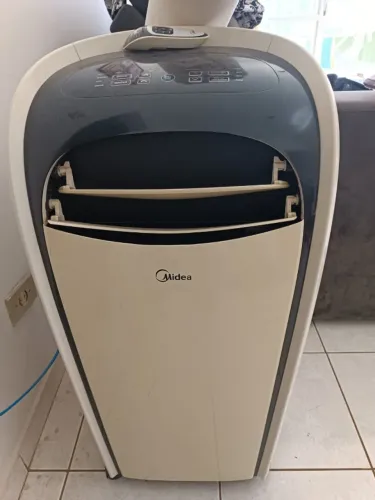 Ar condicionado portátil - MIDEA (valor negociável)