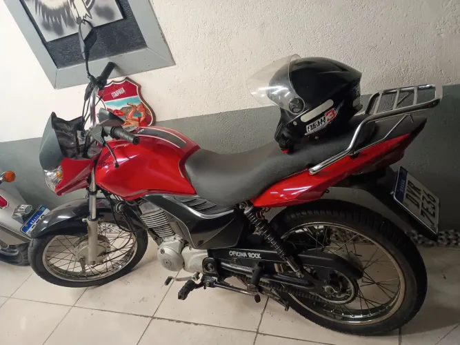Titan 150 modelo KS