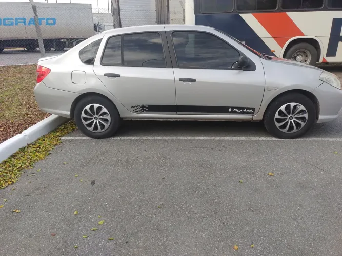 Renault Symbol Expression Hi-flex 1.6 8V 4P 2010